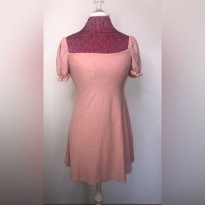 Mikey and Joey Dusty Rose short sleeve dress dot pattern Size Small